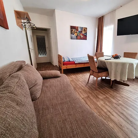 Monteurwohnungen Santos Lerch Krefeld Extérieur photo